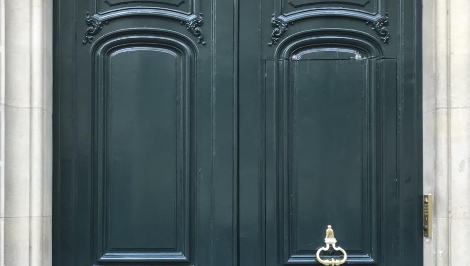 Victoria Palace Hotel Paris immeuble porte